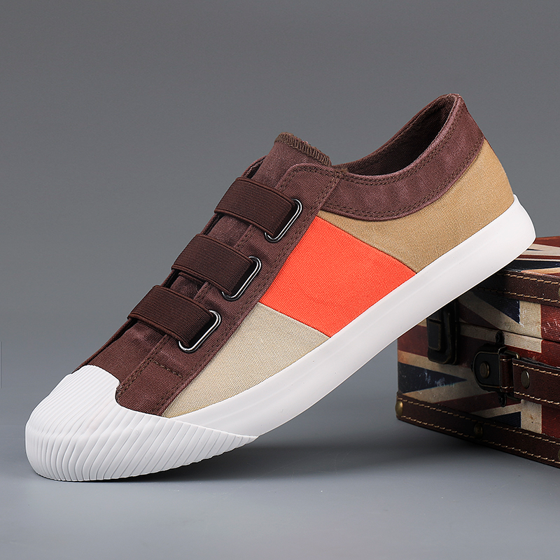 Men's casual shoes with artistic impression style, stretch lace for easy and comfortable fit.