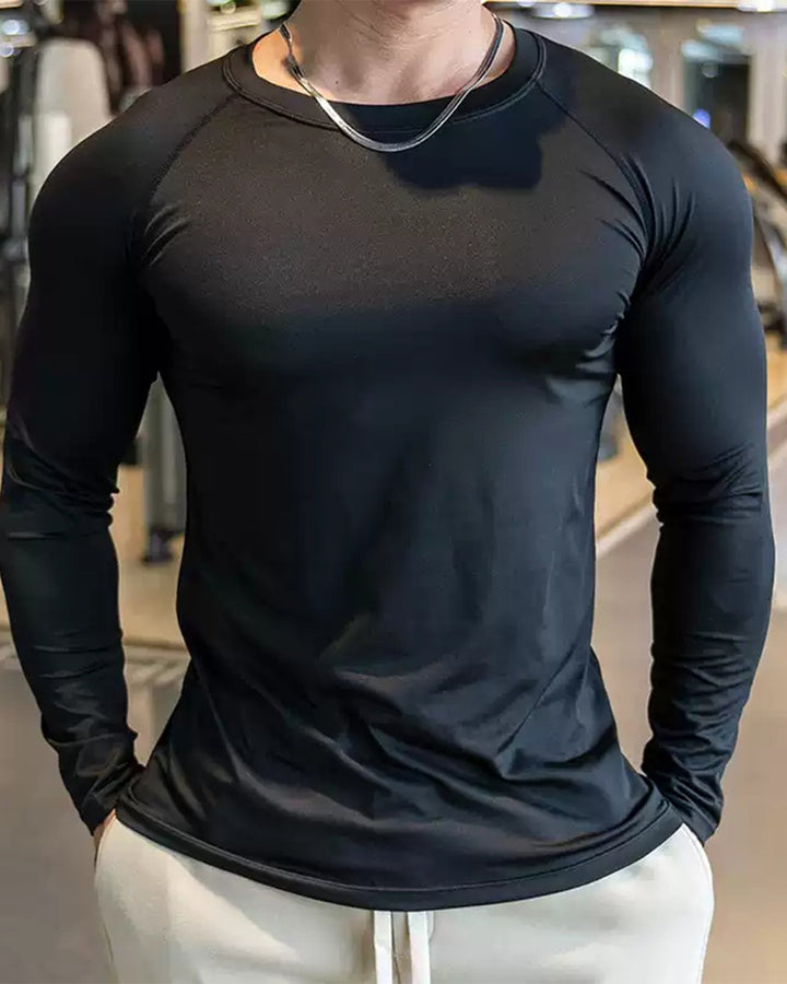 Performance men's long sleeve pullover, shoulder cut, ideal for active gym sessions.