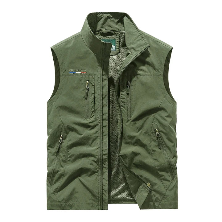 Male adventure vest: Mesh back, quick-dry, multi-pocket design, perfect for hiking, fishing & outdoor exploration.