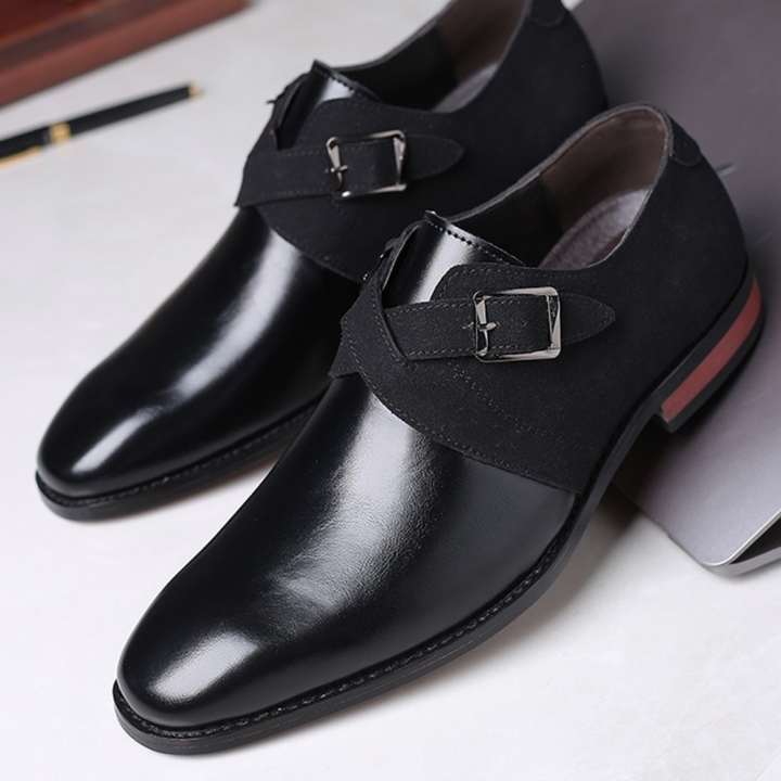 Easy slip-on men's Derby shoes. Smart casual or formal footwear, comfortable for daily business.