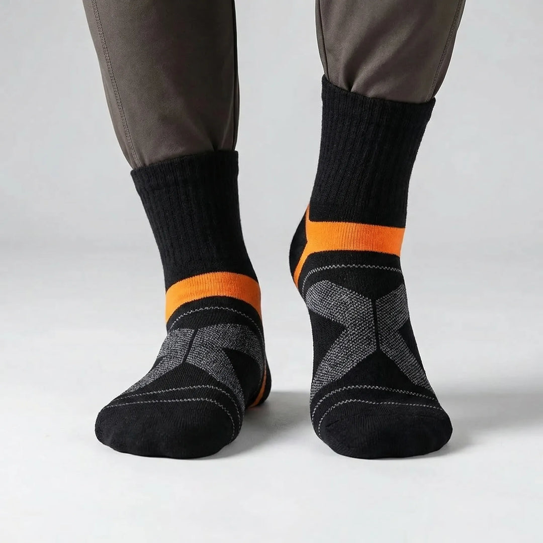 Men's active ankle socks for running, hiking & sports. Breathable & moisture-wicking comfort.