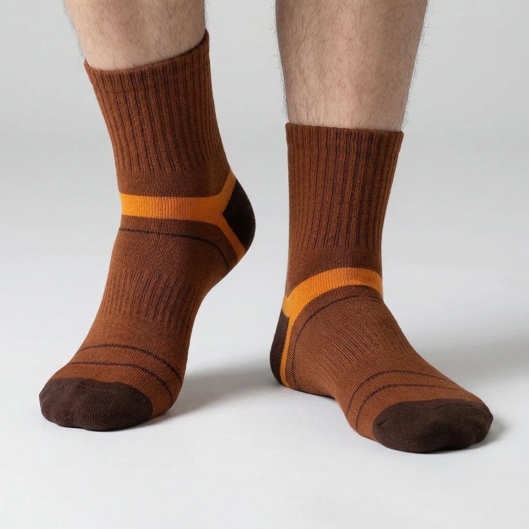 Performance men's ankle athletic socks. Moisture-wicking, cushioned for ultimate sports comfort.