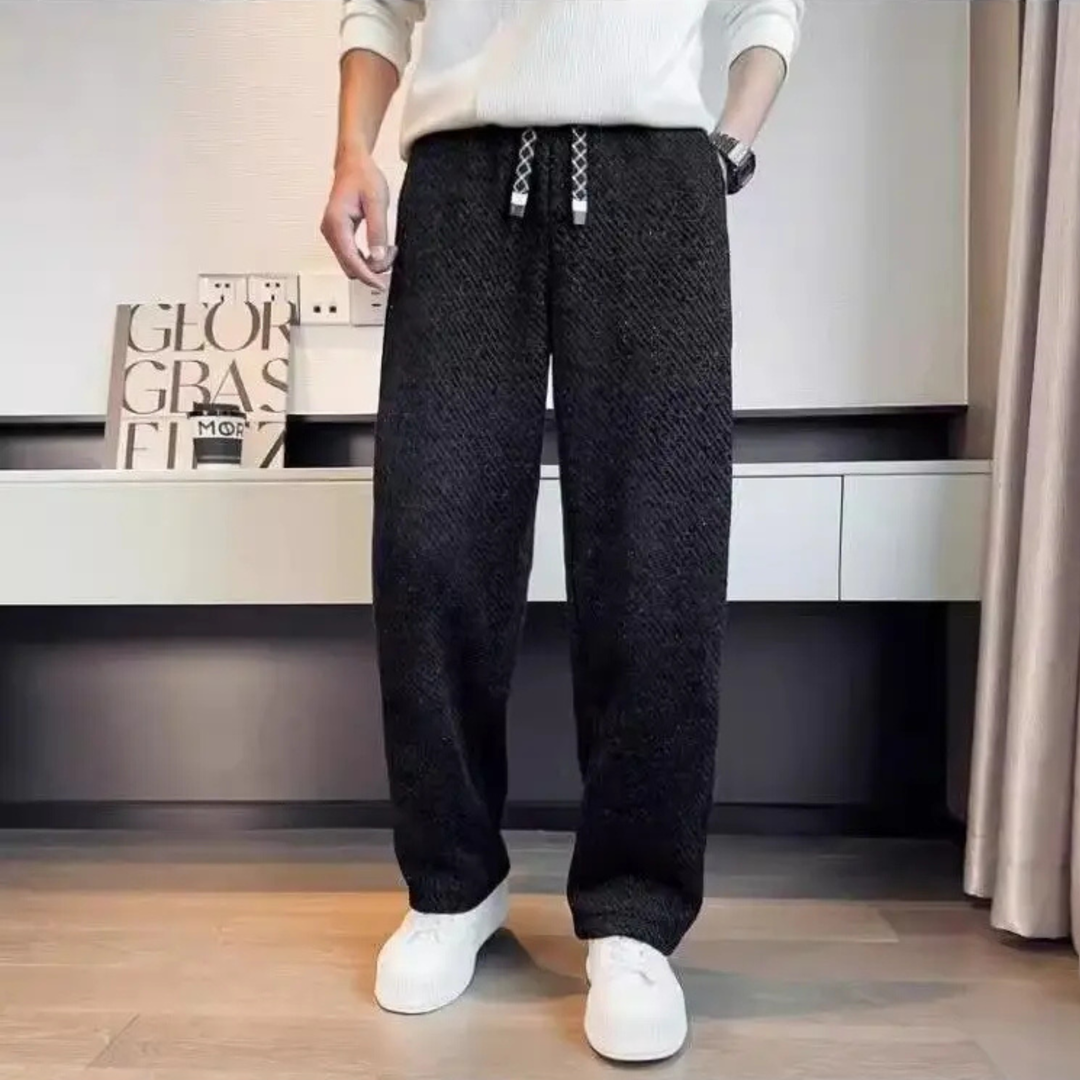 Men's soft brushed tapered knit pants, casual style, drawstring waist, ideal for relaxed winter comfort.
