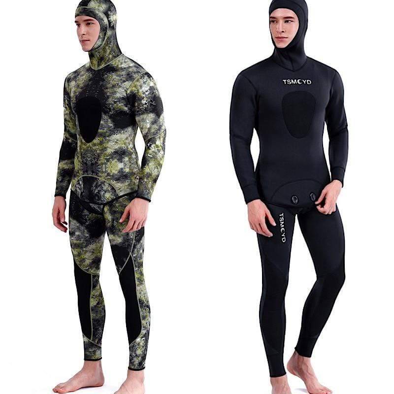 Men's camouflage neoprene full wetsuit for diving, with a front zipper, highlighting the unique camo pattern.