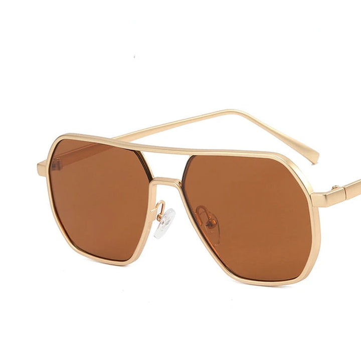 Classic men's aviator sunglasses with a resilient stainless steel frame. Features UV400 protective lenses.