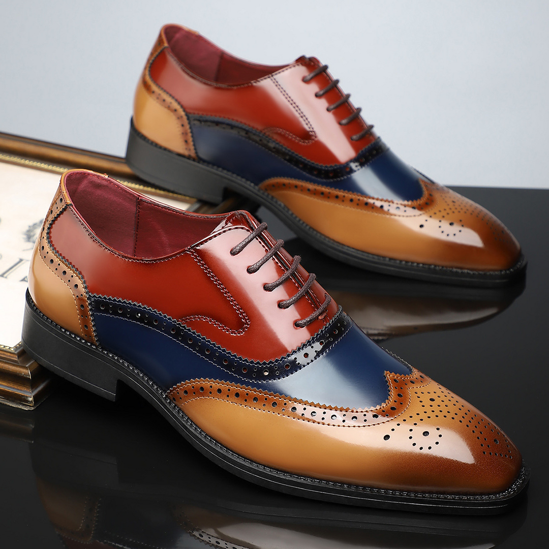 Comfortable men's classic brogue dress shoes with sophisticated wingtip design, perfect for long wear at formal events.