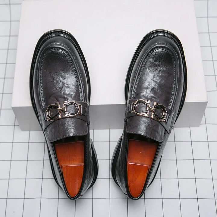 Comfortable men's classic loafers, a versatile choice for formal or informal settings.