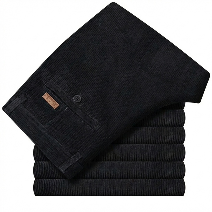 Versatile men's classic corduroy pants, perfect for casual or smart-casual everyday fashion.