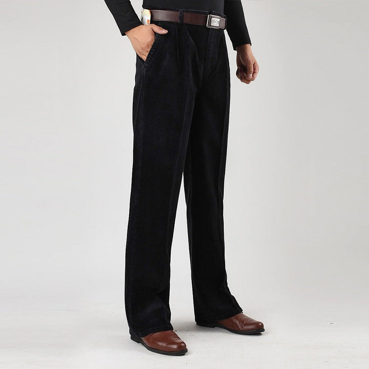 Men's classic fit corduroy pants, designed for ultimate everyday comfort and timeless style.