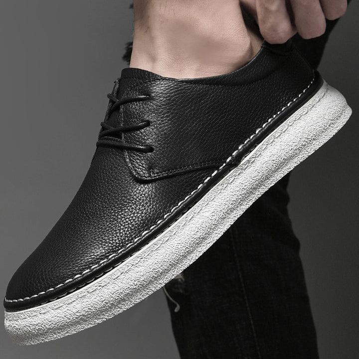 Elegant white genuine leather men's Oxford shoes, a timeless lace-up design for smart casual wear.