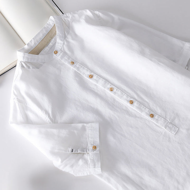 Stylish men's tailored button-down shirt, long sleeve, a versatile classic for modern men's fashion.