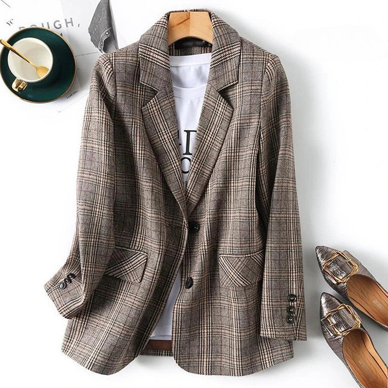 Men's classic tailored plaid blazer, ideal for formal wear, business casual, or smart attire.