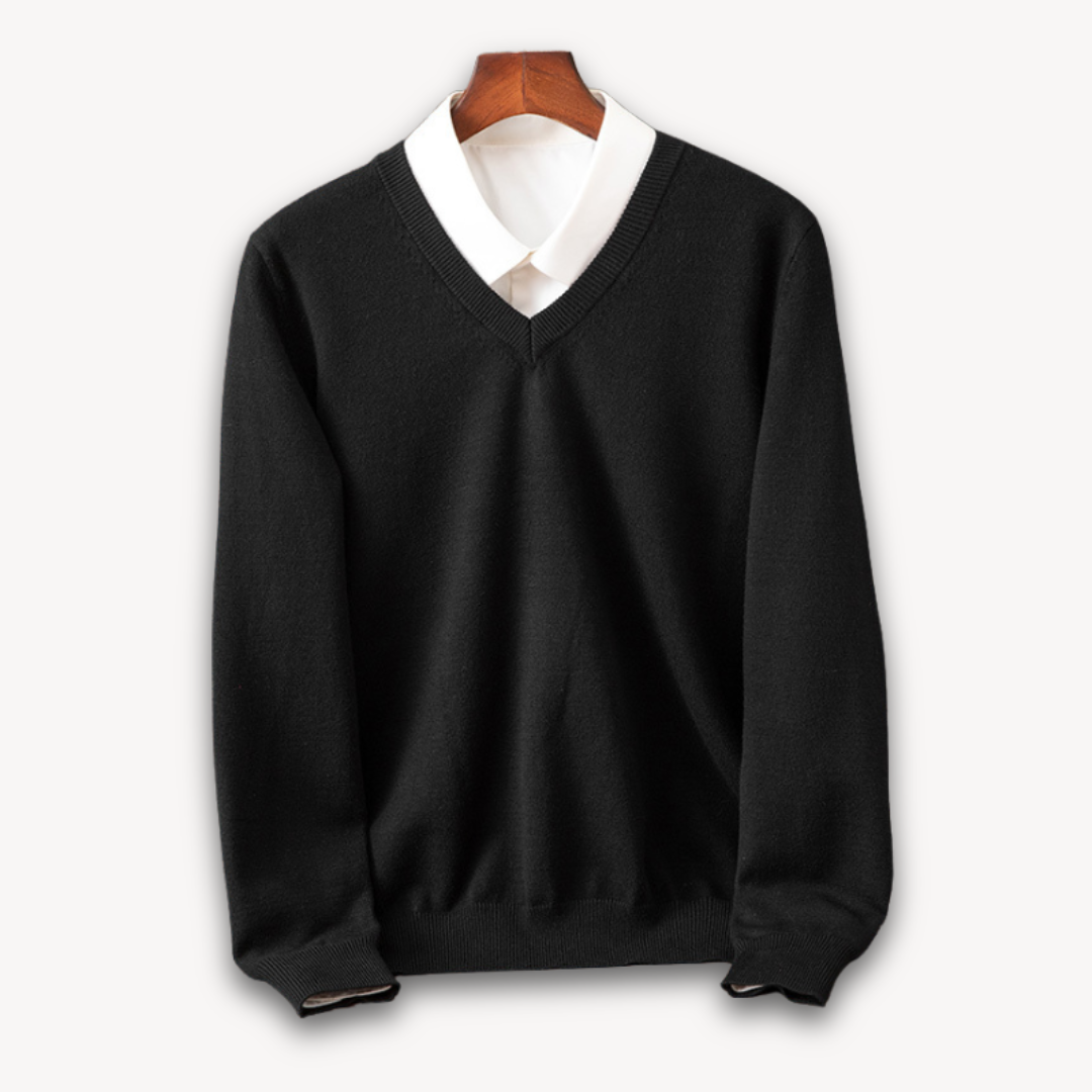 Men's classic V-neck sweater, slim fit, long sleeve, ideal for everyday wear. Comfortable & sleek.