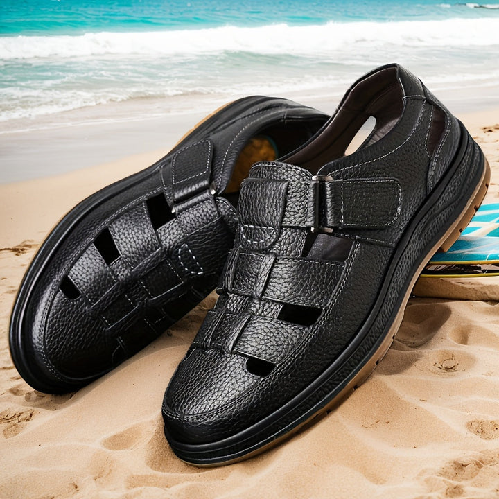 Versatile men's closed-toe walking sandals with adjustable strap, great for summer, beach, and casual wear.