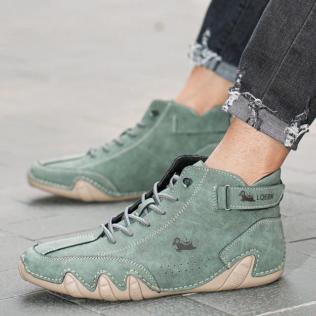 Comfortable men's barefoot feel lace-up shoes, designed for natural walking with a non-slip, versatile sole.