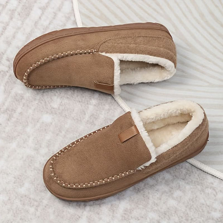 Men's comfortable indoor slip-on slippers, perfect for staying warm and cozy all winter.