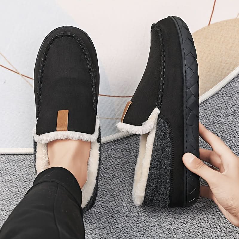 Casual men's home slippers, featuring a convenient slip-on style for everyday comfort.