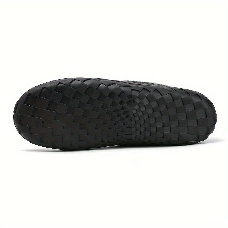 Gift-worthy men's warm house slippers, comfortable and stylish for home.