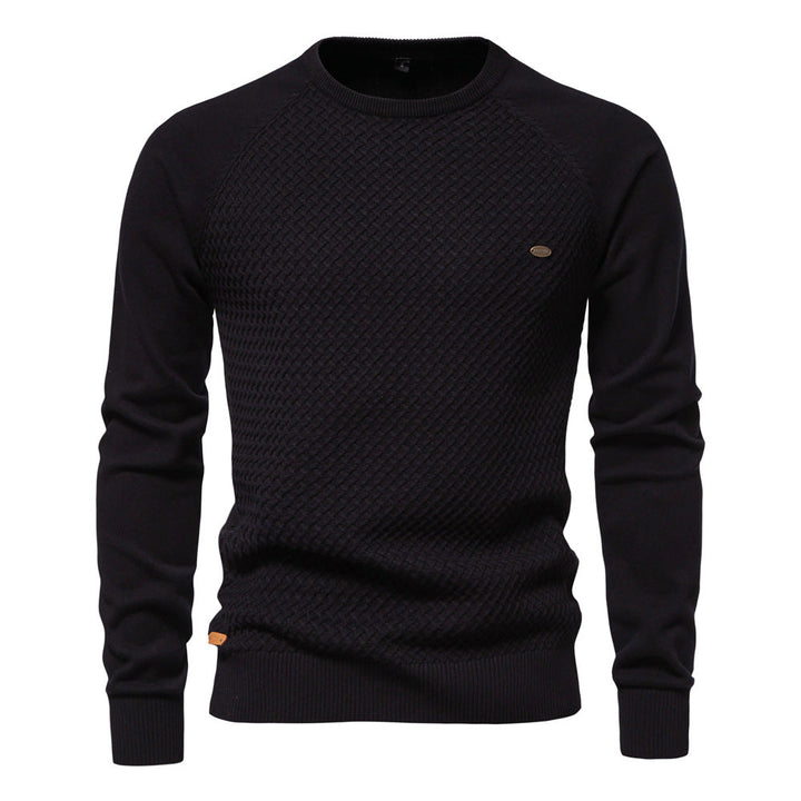 Casual men's crewneck waffle knit, a versatile layering piece.