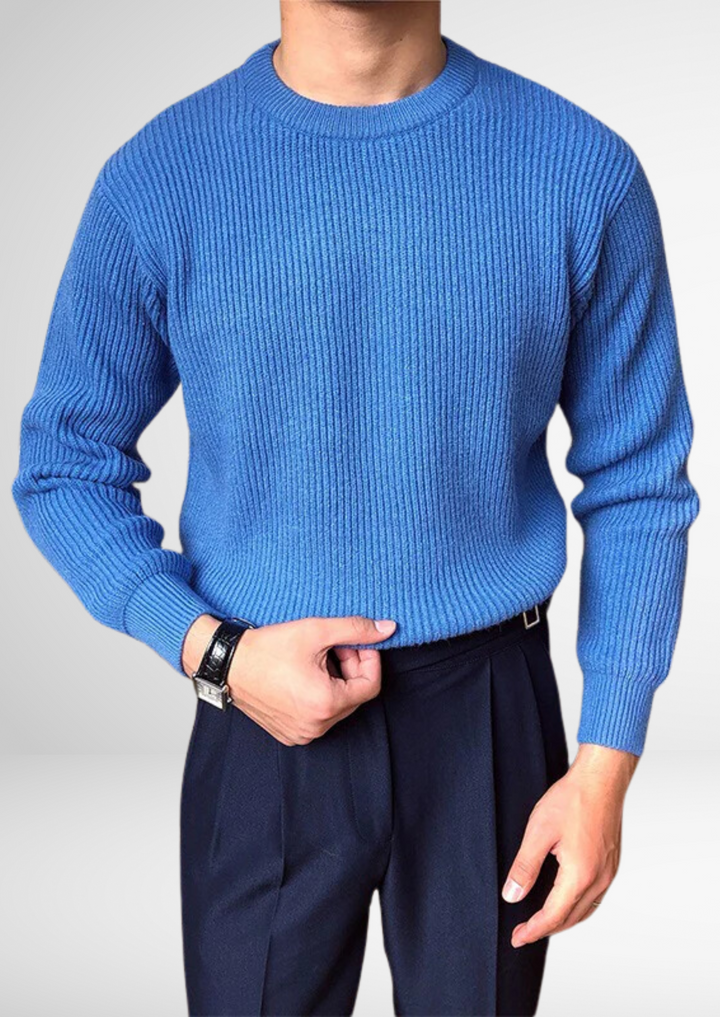 Stylish men's crew neck knitted sweater for versatile all-season fashion. Comfortable and a wardrobe essential.