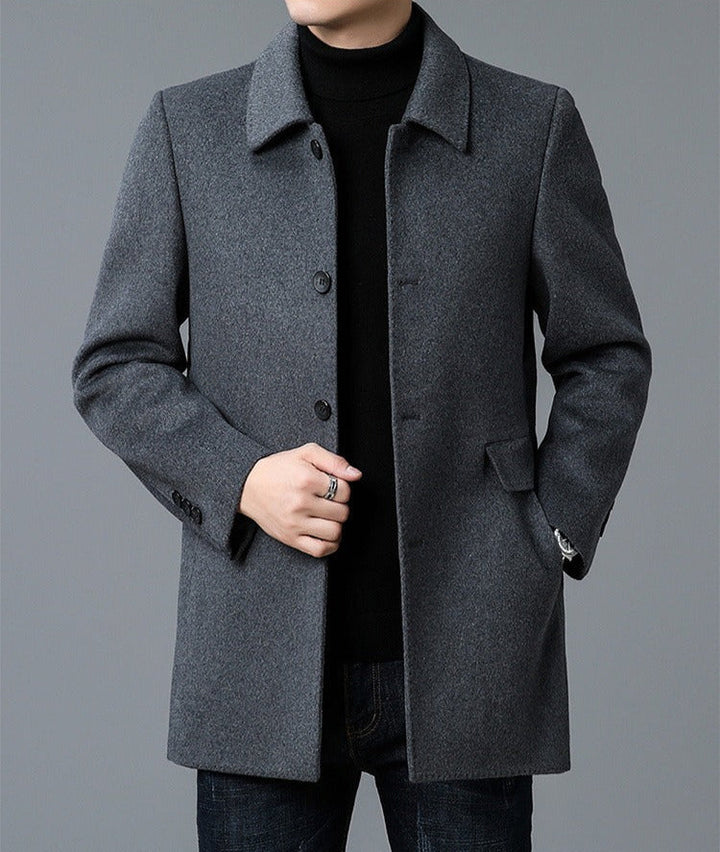 Elegant men's Enzo tailored jacket, perfect for professional business wear.