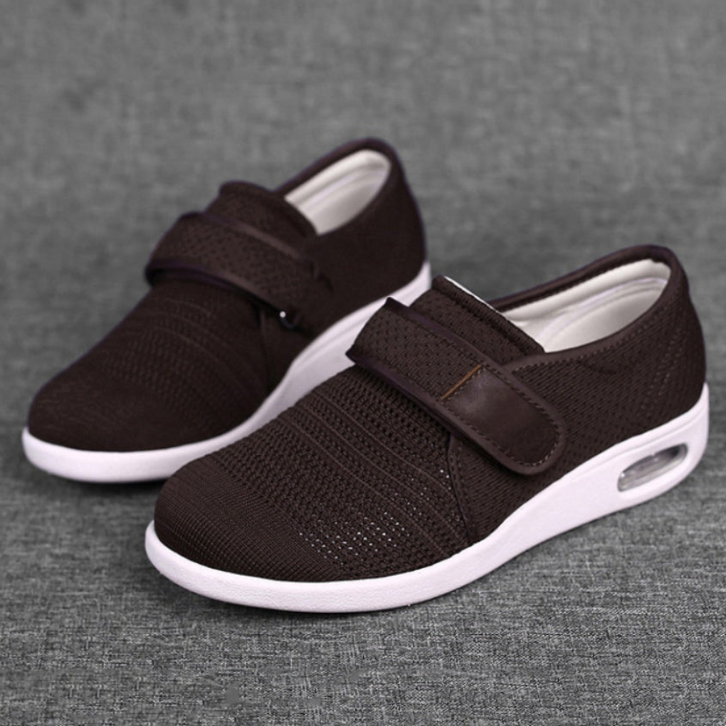 Men's everyday comfort orthopedic shoes with foot support for daily wear, ideal for walking & casual style.