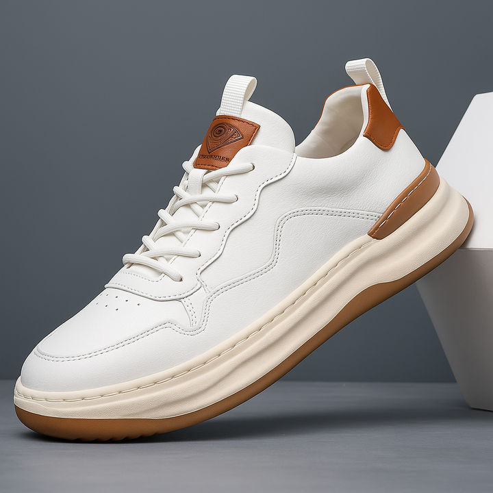 Black Men's Hudson sneakers, modern and durable, ideal casual footwear for everyday comfort.