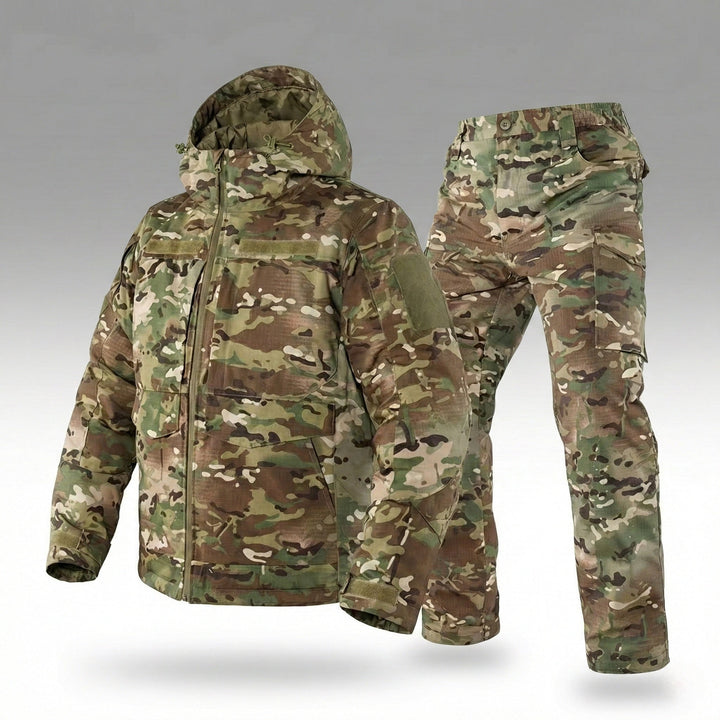 Men's insulated camo hunting hoodie & pants set, winter outdoor clothing