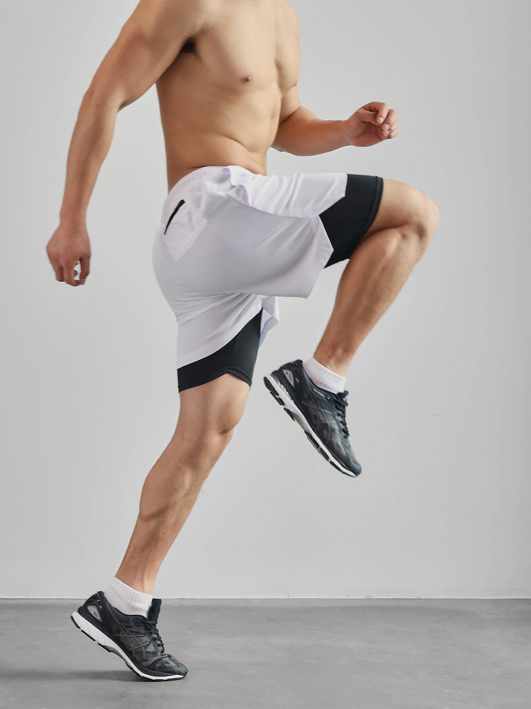 Men's Kinetic mesh shorts, perfect for running, gym, basketball, and other active sports.