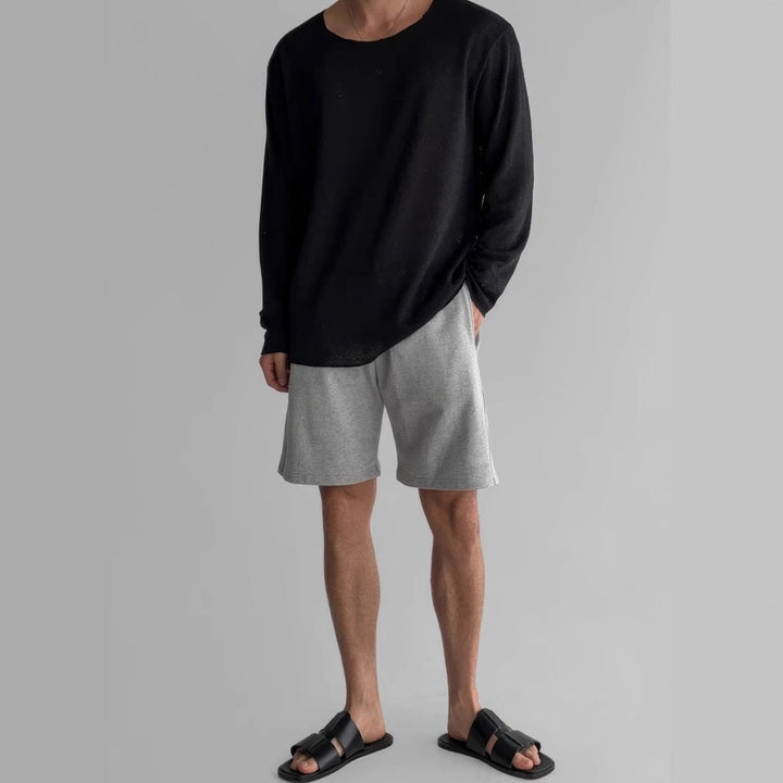 Lightweight men's pullover, perfect for versatile casual wear, with a comfortable relaxed fit and everyday style.