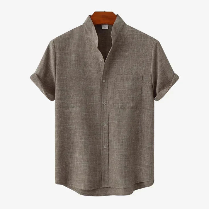 Stylish men's lightweight short-sleeve shirt, excellent for summer vacations & casual outfits.