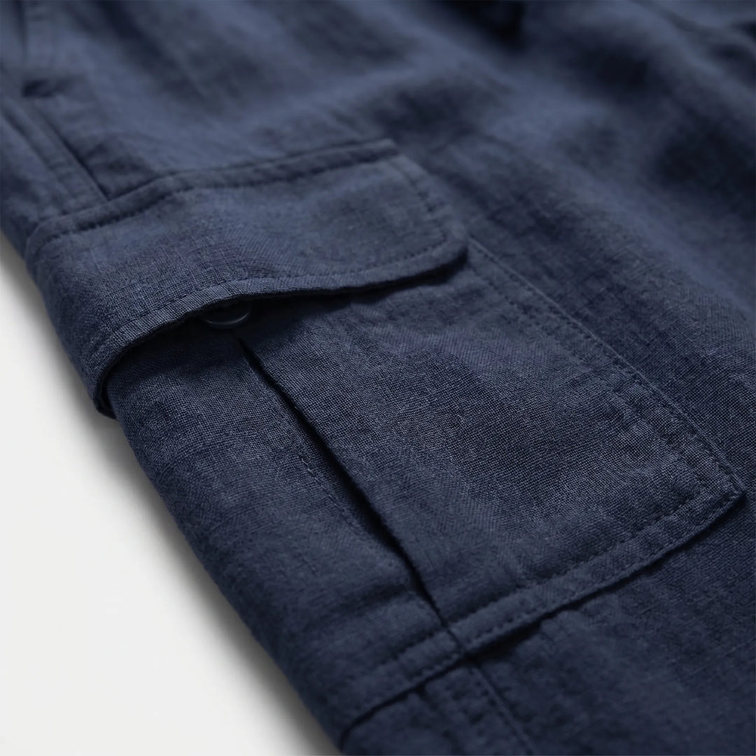 Comfortable men's cargo pants, loose fit with multiple utility pockets, perfect for everyday casual wear.