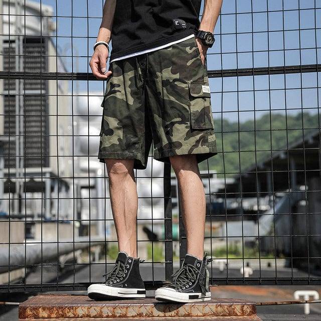 Drawstring cargo shorts for men, providing a loose fit and practical pockets for daily wear.