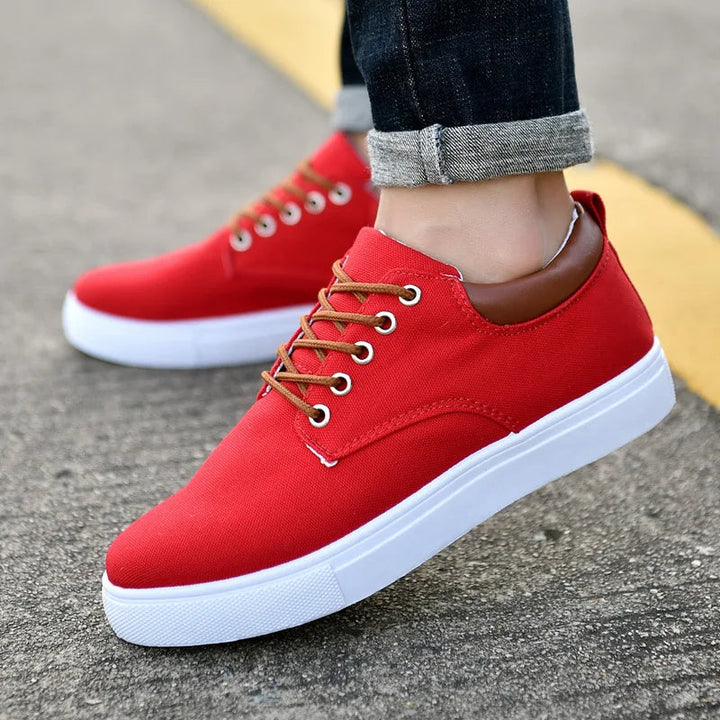 Versatile men's Monarch low-top sneakers, perfect casual footwear for daily activities & stylish outfits.