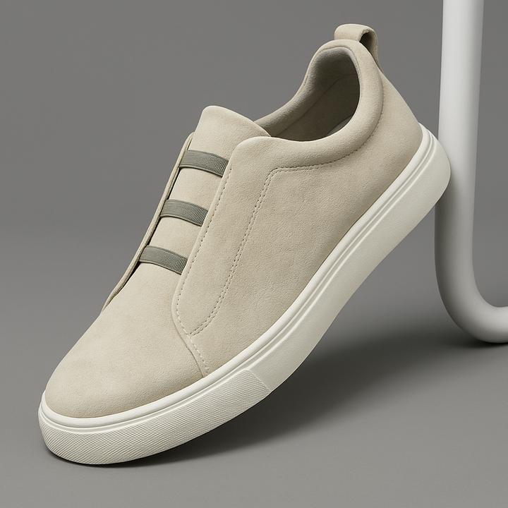Modern Navarro men's sneakers, a comfortable lace-up design for stylish casual & everyday wear.
