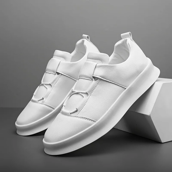 Everyday comfort in men's Orlando lace-up sneakers, a stylish choice.