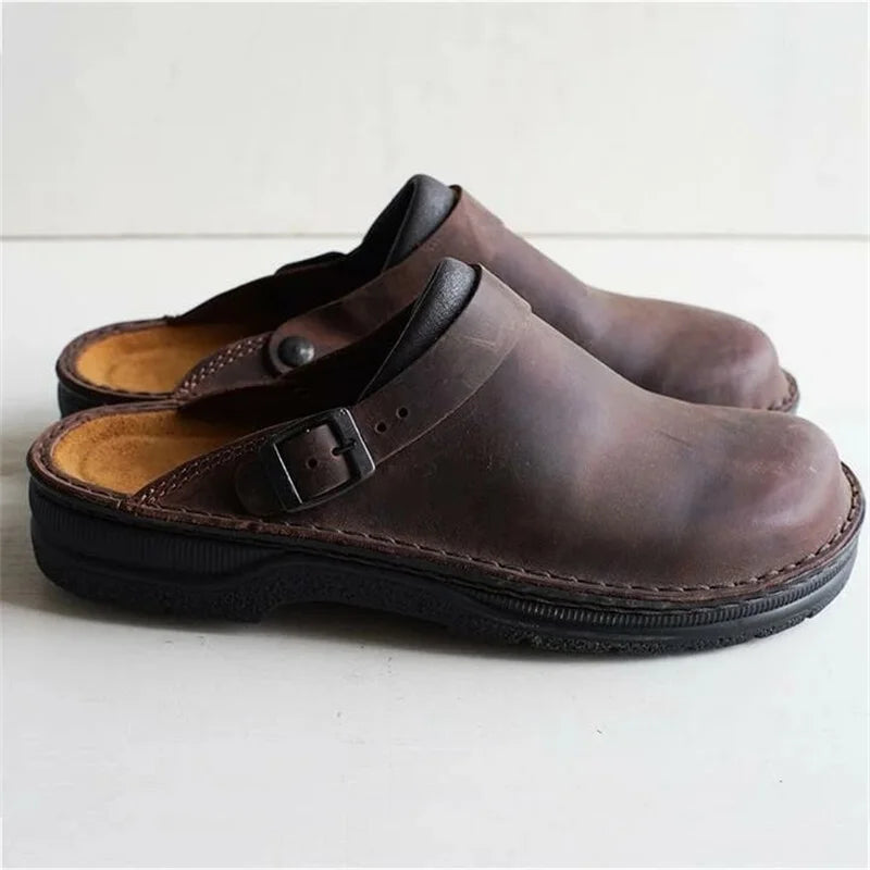 Men's orthopedic closed-toe comfort sandals with arch support, ideal for walking and everyday casual wear.