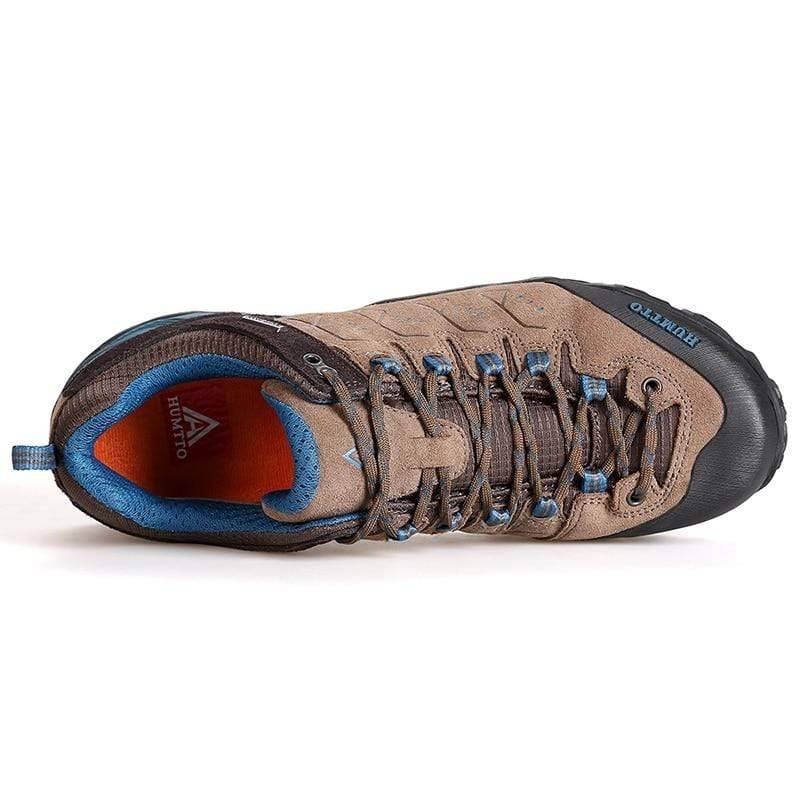 Durable men's trekking boots, ideal for camping and outdoor adventures, with non-slip sole