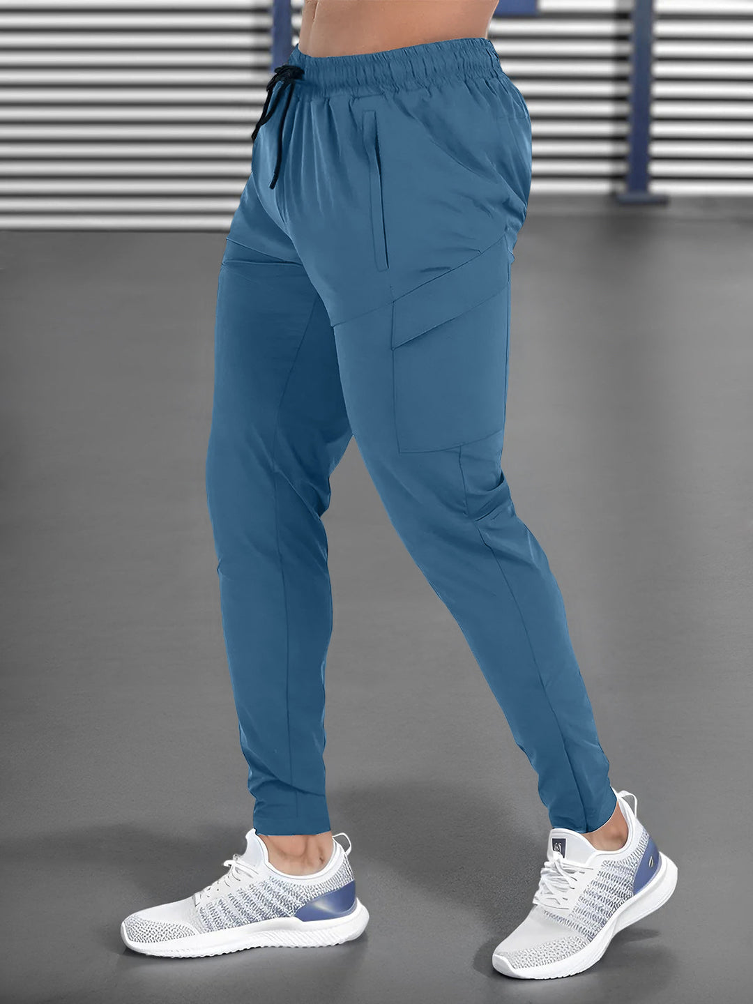 Stretch fabric men's activewear joggers, offering ultimate flexibility and all-day comfort.