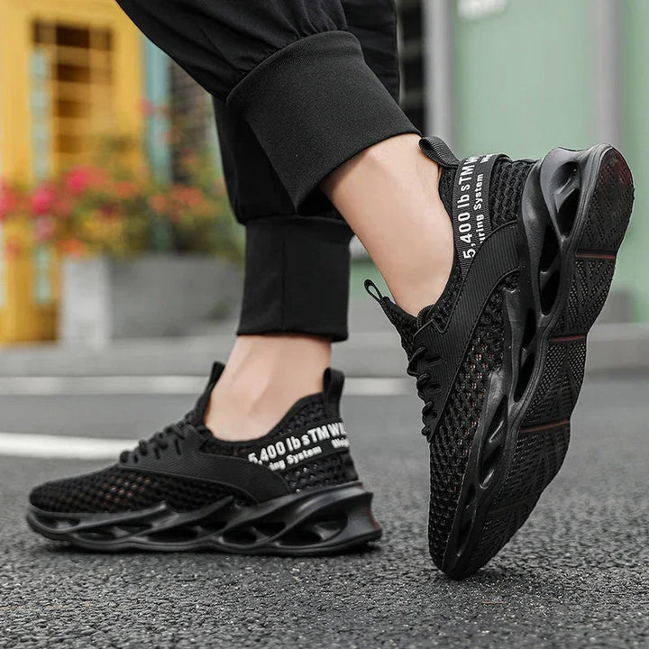 Performance men's running shoes with Phantom Camo mesh, offering superior grip and comfort.