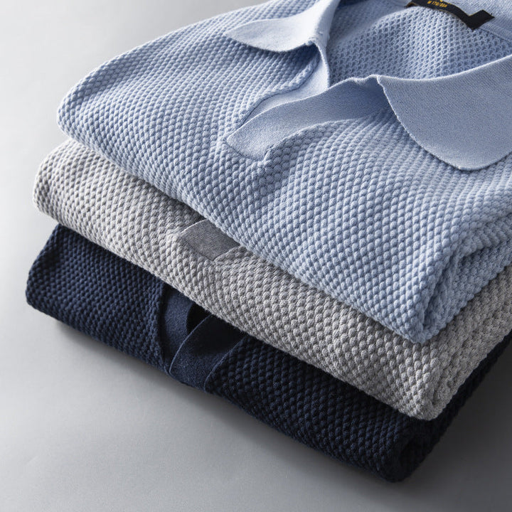 Men's short-sleeve polo shirt, premium quality, ideal for summer and everyday style.