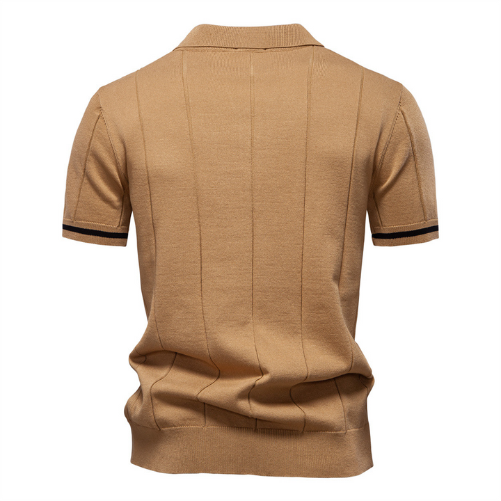 Versatile mens quarter-zip polo, ideal for smart casual work-leisure balance. Cotton blend comfort.