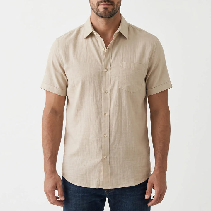 Stylish men's short-sleeve button-down shirt for summer, comfortable and easy-going.