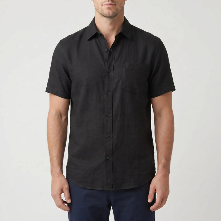 Men's relaxed fit short-sleeve shirt, perfect as a versatile summer button-down.