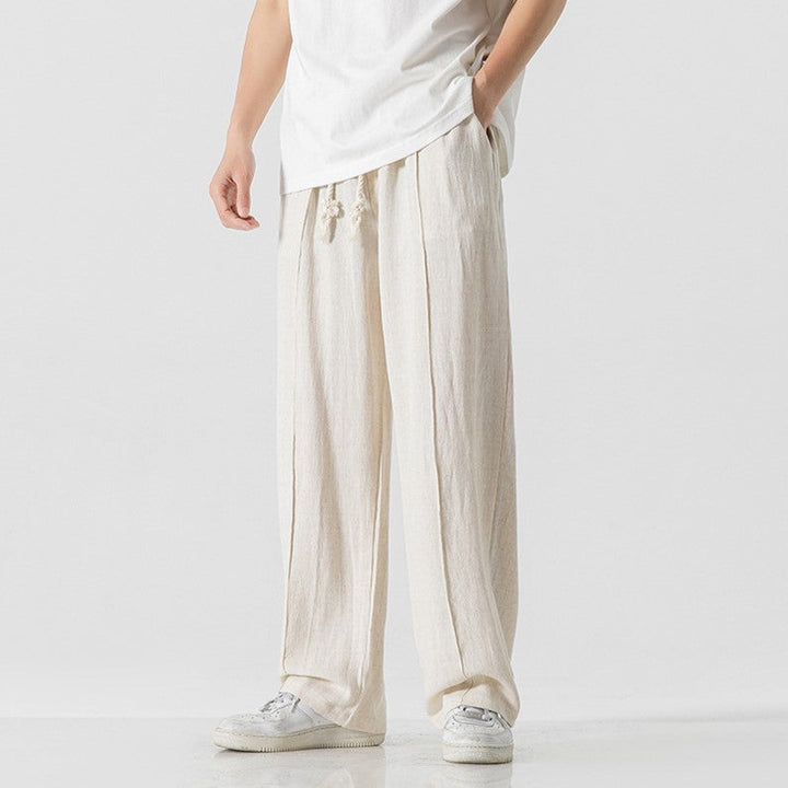 Stylish men's relaxed fit pants, modern design for everyday wear and versatile bottoms.