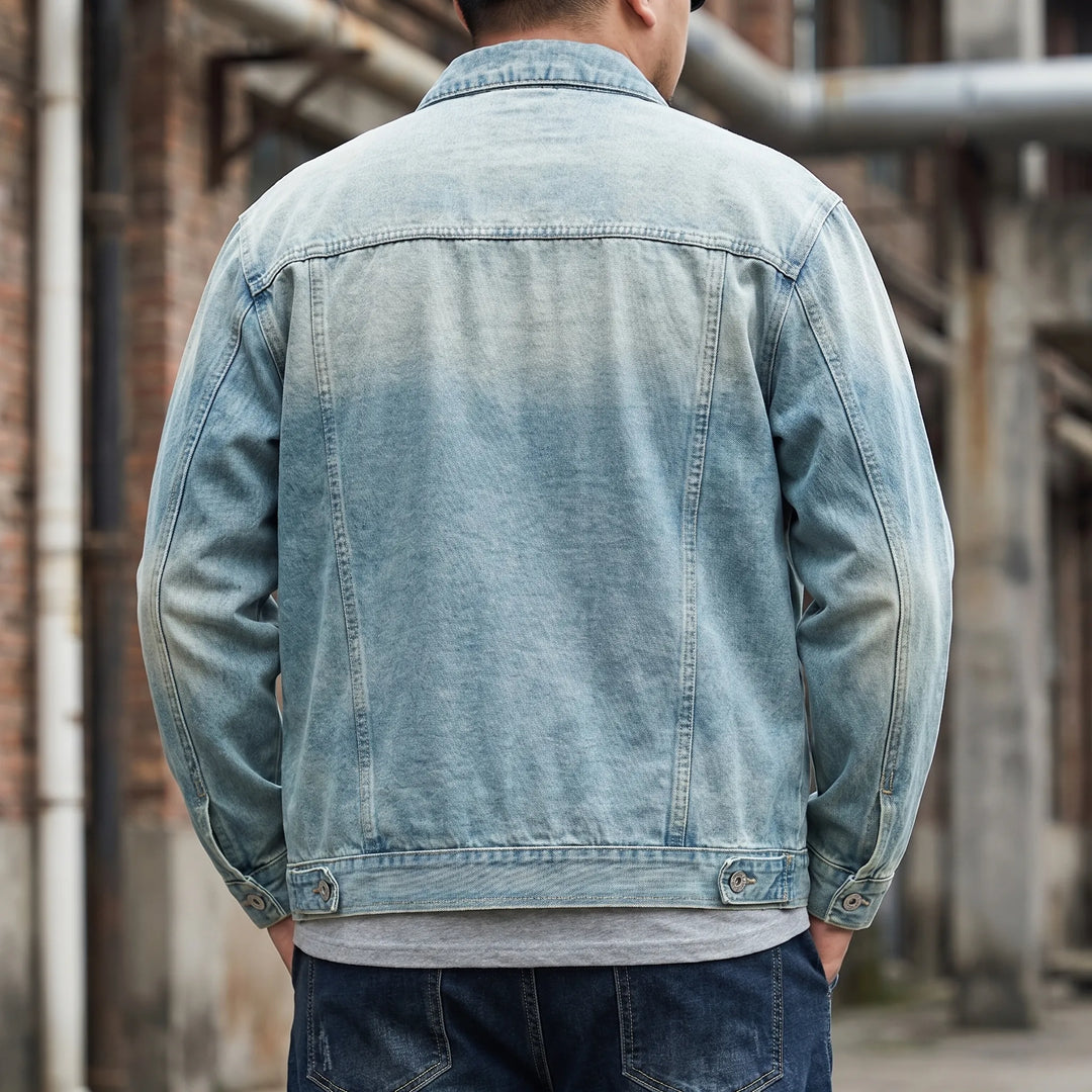 Men's relaxed fit zip-up casual jacket, ideal for everyday urban style & comfort.