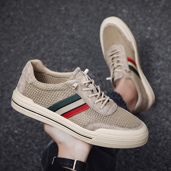 Retro comfort sneakers for men, ideal for everyday style and athleisure casual footwear.