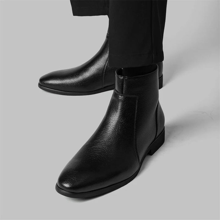 Effortless men's zip ankle boots, sleek design for professional or everyday fashion.