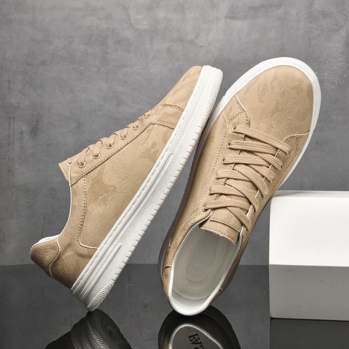 Versatile white men's sleek everyday sneakers, comfortable low-top casual footwear.