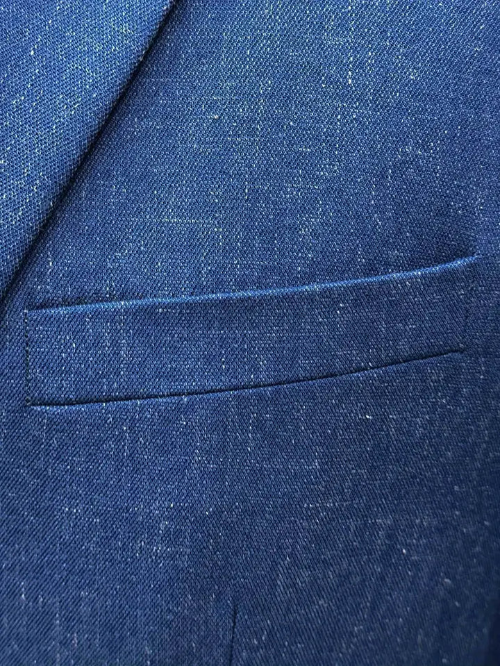 Sharp men's slim fit suit set. Two-piece blazer & trousers, ideal for formal business, weddings, & events.